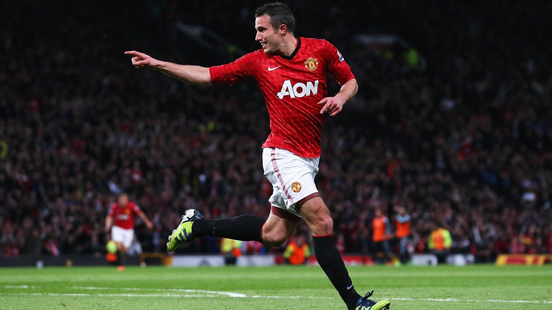 白菜价买巨星？巴萨3000万镑锁定英超神锋，降薪成最后一道坎，巴萨与球员达成降薪协议